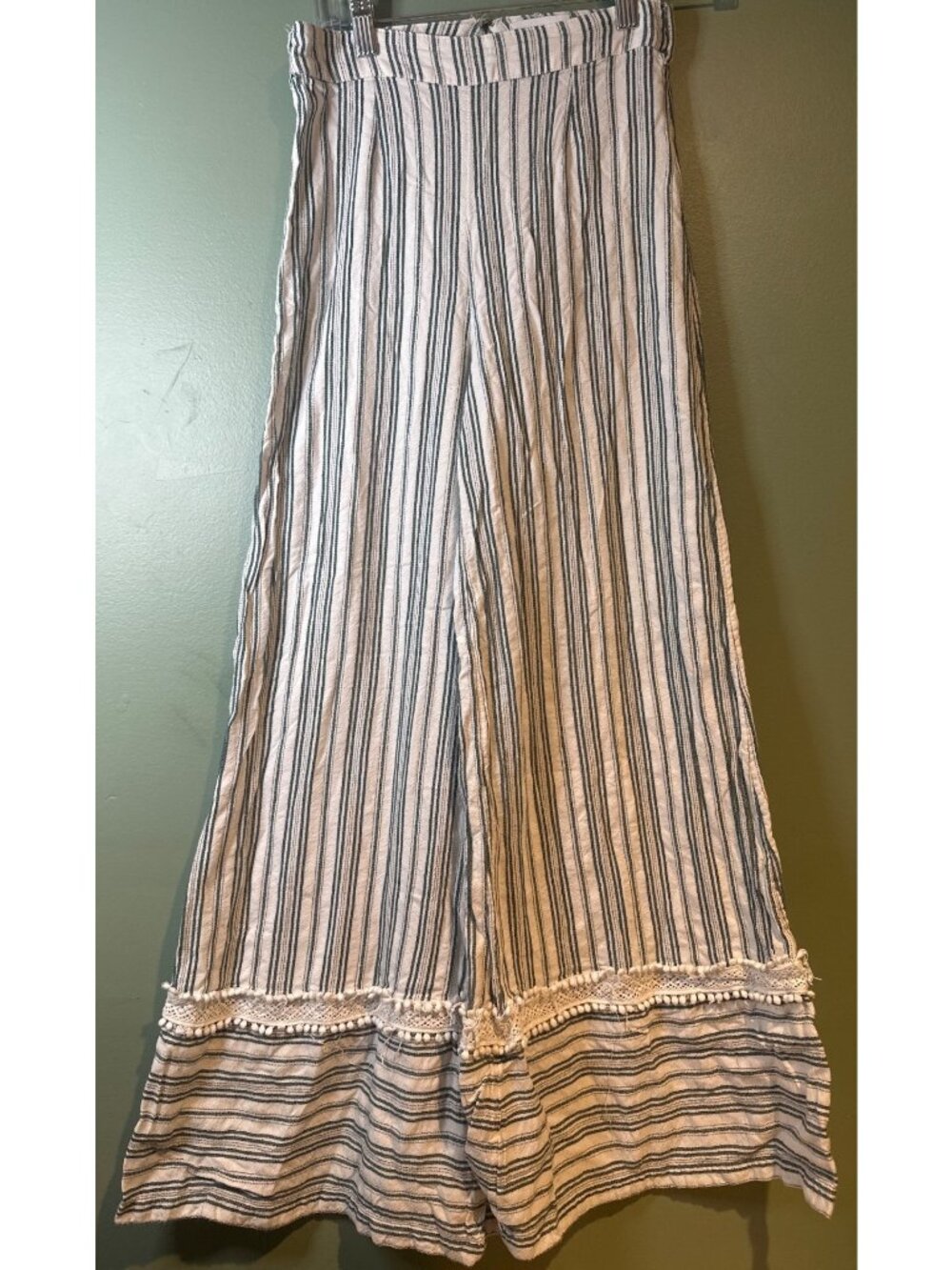 Tigerlily Super Wide Bell Bottom Pants Size 4 Striped  Boho festival y2k fairy